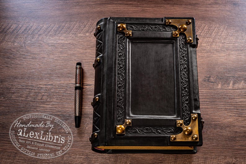 Handmade Italian Leather Journal: Medieval Book of Shadows, Traveler Sketchbook image 5