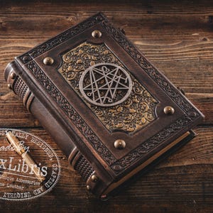 Cthulhu Leather Journal: Embossed Skulls & Dragons, 600 Blank Pages