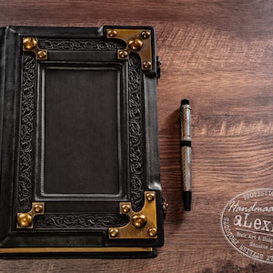 Handmade Italian Leather Journal: Medieval Book of Shadows, Traveler Sketchbook image 6