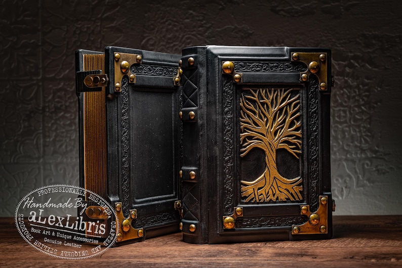 Handmade Italian Leather Journal: Medieval Book of Shadows, Traveler Sketchbook image 10