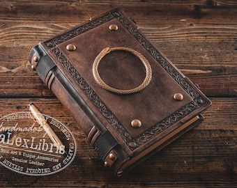 Ouroboros Lederbuch: Großes antikisiertes italienisches Leder, 500 blanko Seiten