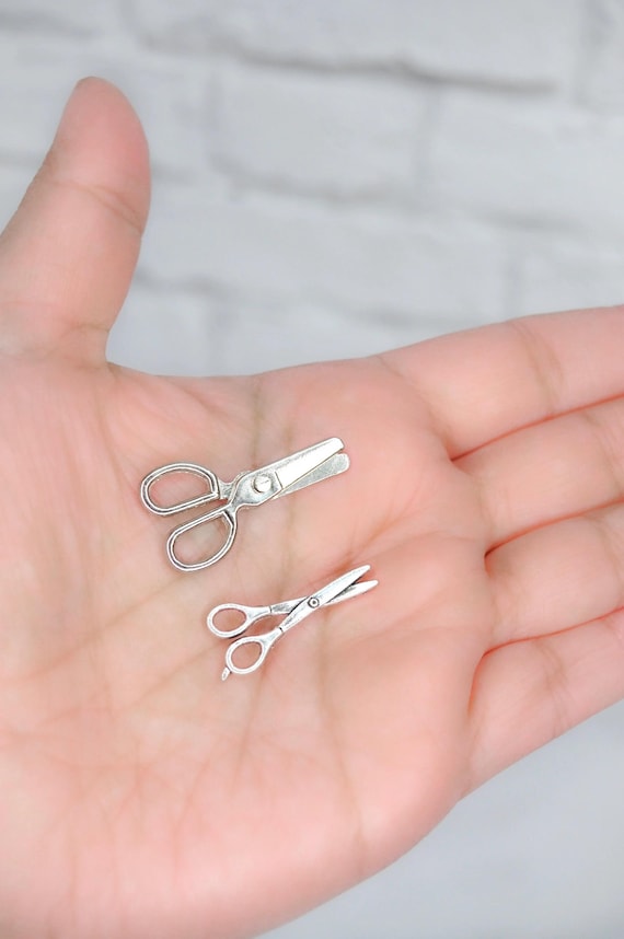 Miniature Elf & 1/6 scale doll Size Scissors prop. Price is for 1, Select from Silver or Gold 2 size options. Dolls/Furniture not included.