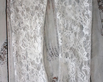 Lace Wedding Sleeves / Chantilly Fingerless Bridal Gloves / Soft Wedding Gloves