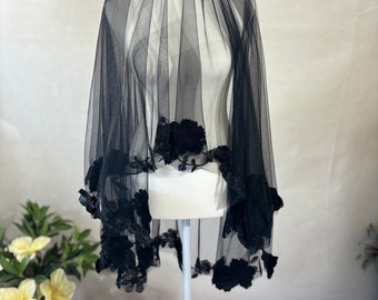 Wedding Veil with Flowers in Black / Wildflower 3d Black Lace Drop Veil / Gothic Garden Florals on Illusion Tulle