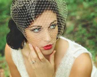 Classic Birdcage Veil / Bridal Birdcage Veil in 9 inch netting / champagne, ivory, white, blush or black