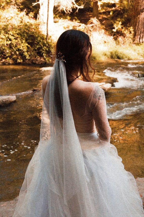 Simple English Tulle Veil