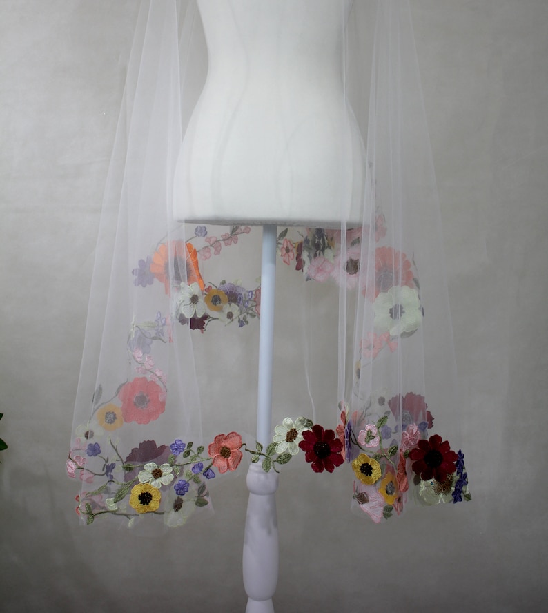 Wedding Veil with Flowers / Wildflower 3d Lace Drop Veil / Colorful Garden Botanicals on Illusion Tulle image 6