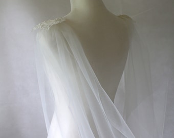 Tulle Wedding Cape Veil / Bridal Cape with French lace/ Italian Tulle with Square Hem Wedding Cape / Shoulder Veil