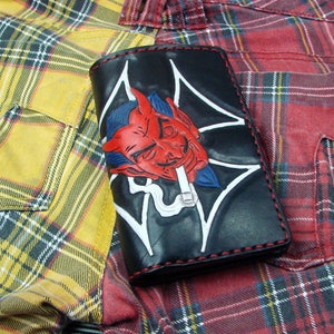 Billetera Pequeña de Cuero Vegetal - Diablo Rojo Grabado a Mano - Estilo Motero Gótico Punk