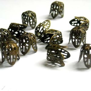 10 Antique Bronze Filigree Bead Caps - 41-1-23