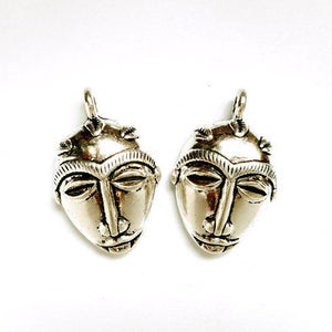 2/6/10 Antique Silver African Mask Pendant/Charms - 5-1-A