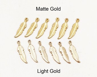 6 Matte Or Light Gold Plated Feather Charms - 22-24-4