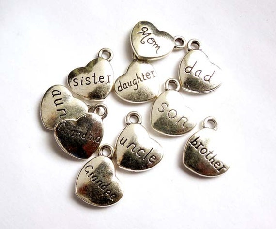アンティーク シルバー ファミリー ハート ワード チャーム アソート