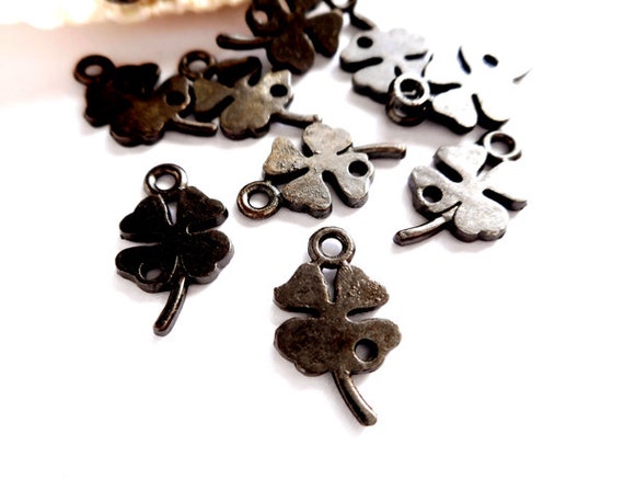 10 Gunmetal St. Patrick's Day 4 Leaf Clover Charms/Connectors - 30-9-1