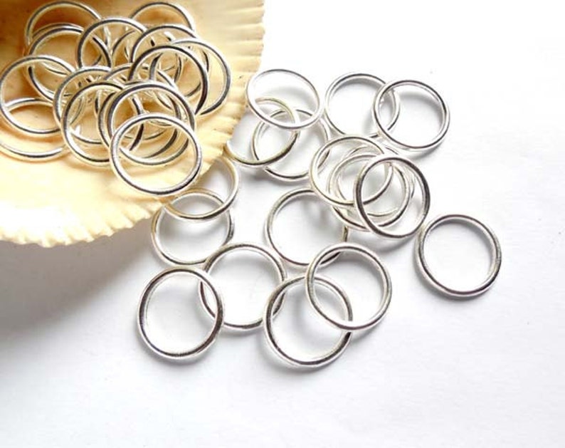 50 Silver Plated Closed Loop Jump Rings 10mm 7-9 image 1