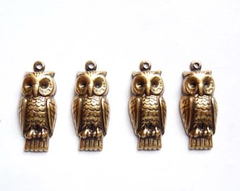 4 Antique Brass Owl Charms - 21-56-3