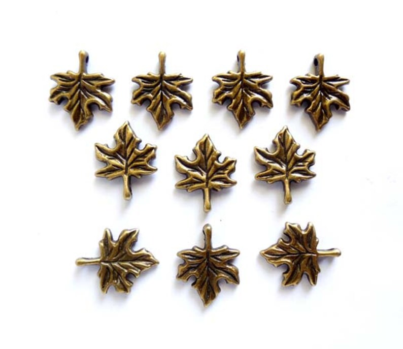 10 Antique Bronze Maple Leaf Charms 21-47-4 image 4