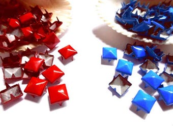 50 Red Or Blue Pyramid Square Studs - 9mm - 39-20