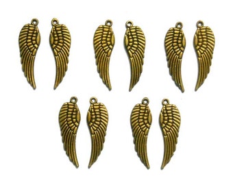 10 Antiqued Bronze Angel Wing Charms - 22-2-4