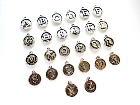 アンティークシルバーアルファベットチャーム26個 A～Z - 30～24