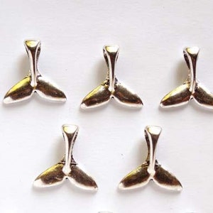 5 Antique Silver Whale Tail Pendant Charms - 21-64-3