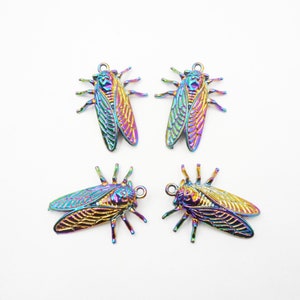 4 Electroplated Cicada Charms - 22-36-17