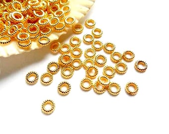 50/100 Gold Plated Textured Jump Rings 5mm, Closed Loop - 8-8