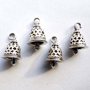 4 Antique Silver Bell Charms 20-A-27 画像 5