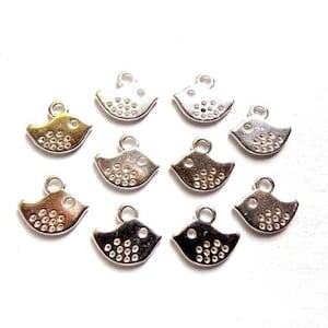 10 Antique Silver Bird Charms - 21-16-2