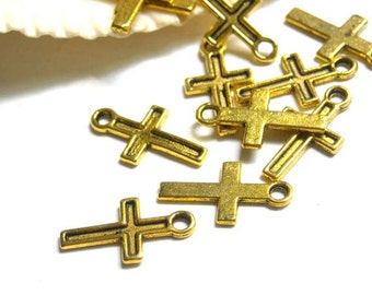 10 Antique Gold Cross Charms - 21-26-3