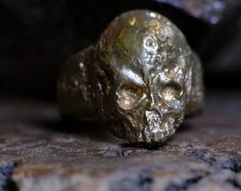 Bague tête de mort en laiton taille US 12,75