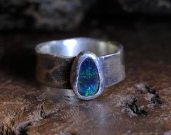 Bague en argent sterling fabriquée à la main avec opale boulder australienne taille US 7,5