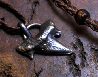 Collier pendentif dent de requin en argent sterling sur cordon réglable