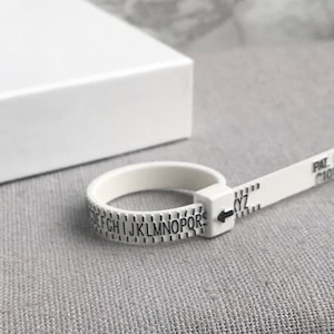 Adjustable Ring Sizer | UK Ring Sizer | Ring Measurement Guide | Ring Size Checker | How to Measure Ring Size | Plastic Ring Sizer