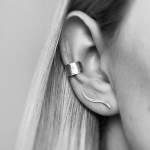 Silver Hammered Ear Cuff | Minimalist Ear Cuff | Textured Ear Cuff | Minimal Sterling Silver Jewellery | Conch Earring