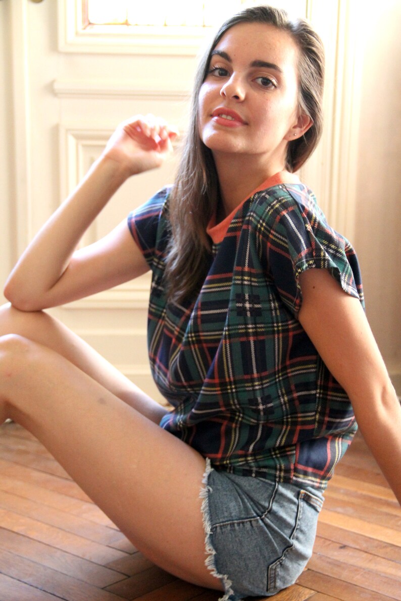 blue and green plaid printed cropped top
