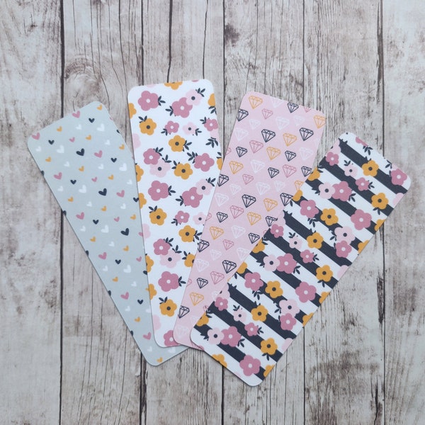 Marcapáginas con flores rosas y diamantes - Marcapáginas bonito - Accesorios para libros - Marcapáginas con corazones - Flor