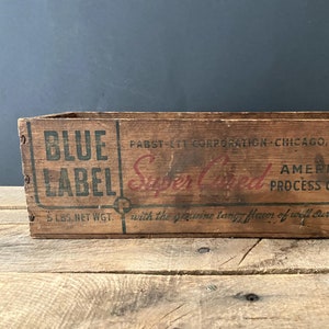 Vintage Blue Label Super Cured American Process Cheese Wooden Box Chicago, Illinois
