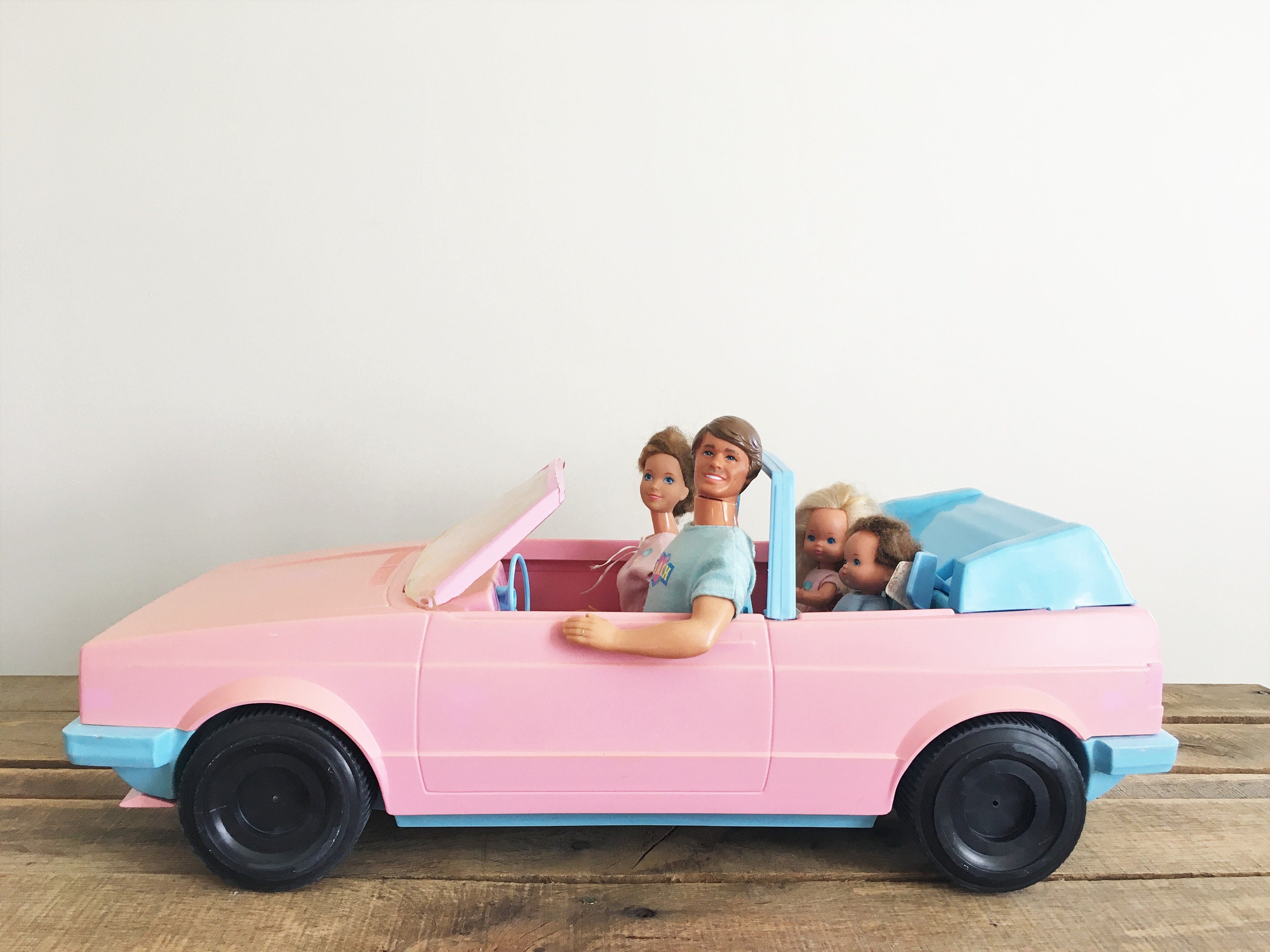 Barbie heart family car sale