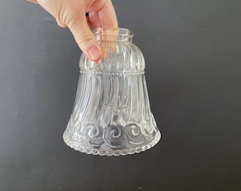 Abat-jour suspendu vintage lourd en verre transparent en forme de cloche avec perles et rebord