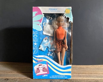 Vintage By The Sea Poseable 11-1/2" Fashion Doll Sandi by Totsy Made in China