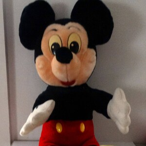 Vintage 21" DisneyLand, Walt Disney World copyright Mickey Mouse plush doll image 2