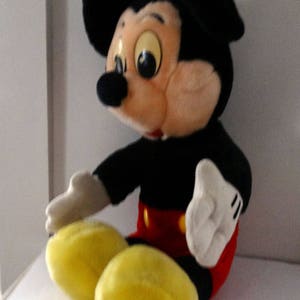 Vintage 21" DisneyLand, Walt Disney World copyright Mickey Mouse plush doll image 3