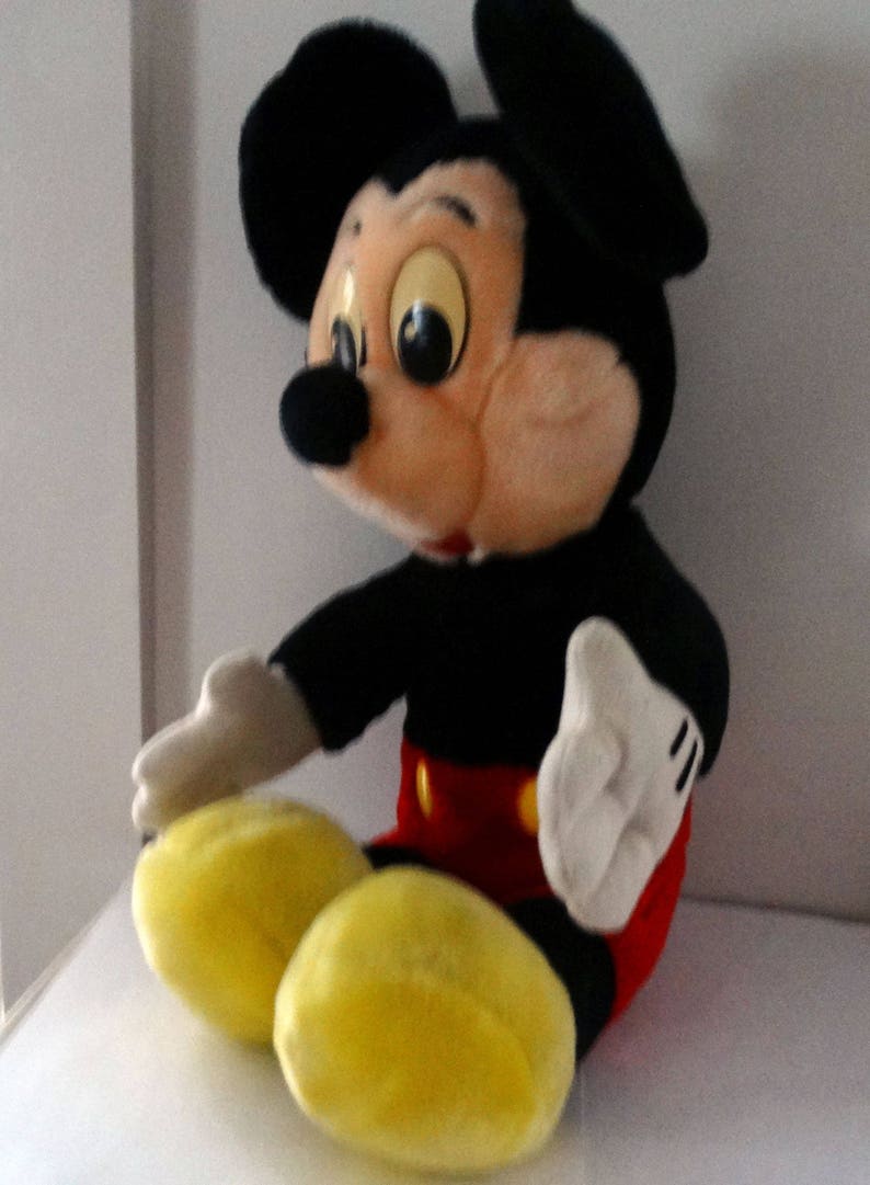 Vintage 21" DisneyLand, Walt Disney World copyright Mickey Mouse plush doll image 3