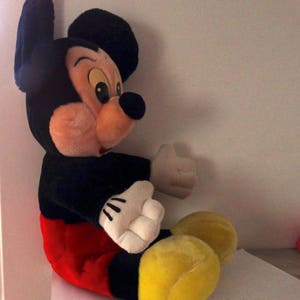 Vintage 21" DisneyLand, Walt Disney World copyright Mickey Mouse plush doll image 5
