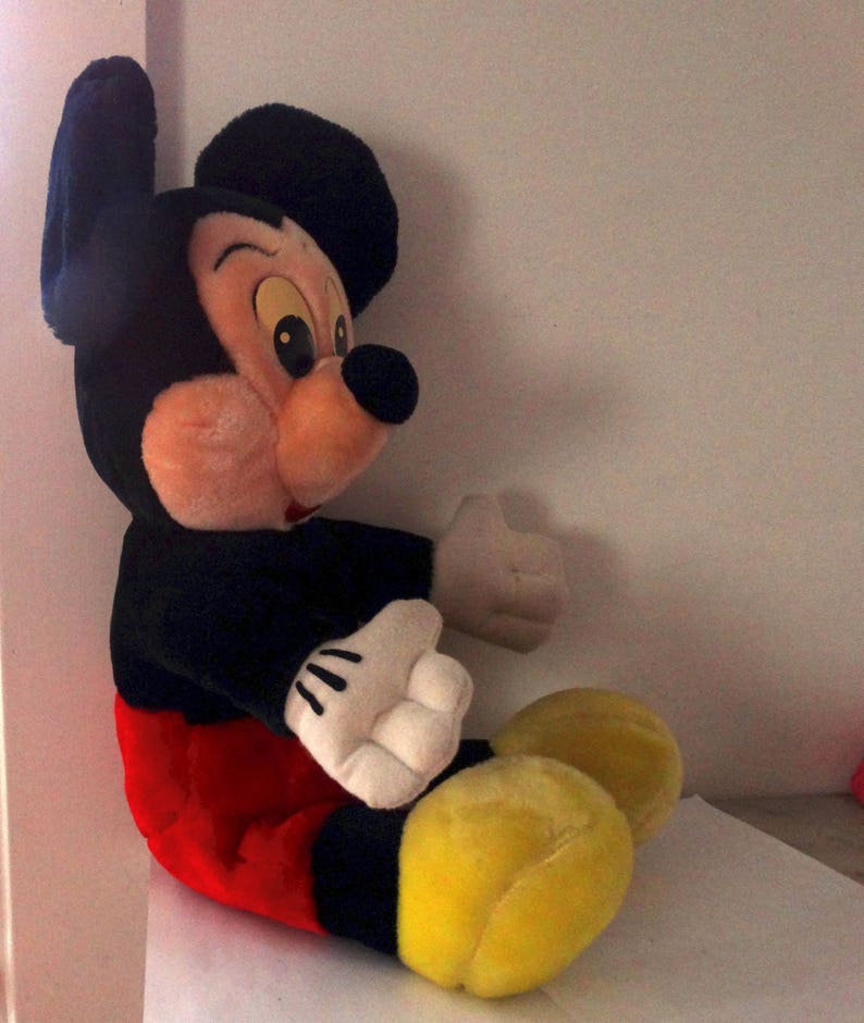 Vintage 21" DisneyLand, Walt Disney World copyright Mickey Mouse plush doll image 5