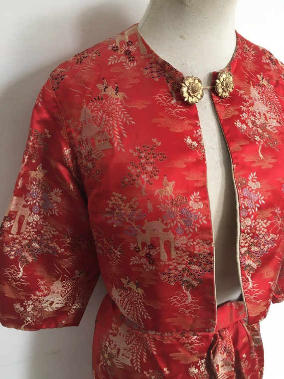 Stunning vintage red Chinese Silk embroidered for… - image 5