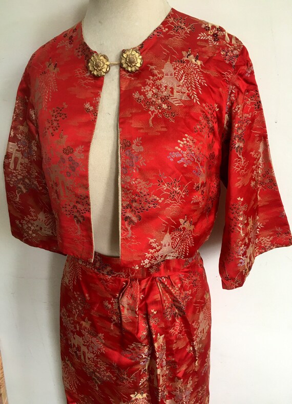 Stunning vintage red Chinese Silk embroidered for… - image 6