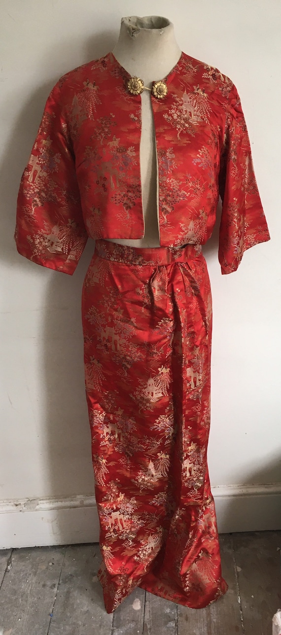 Stunning vintage red Chinese Silk embroidered for… - image 7