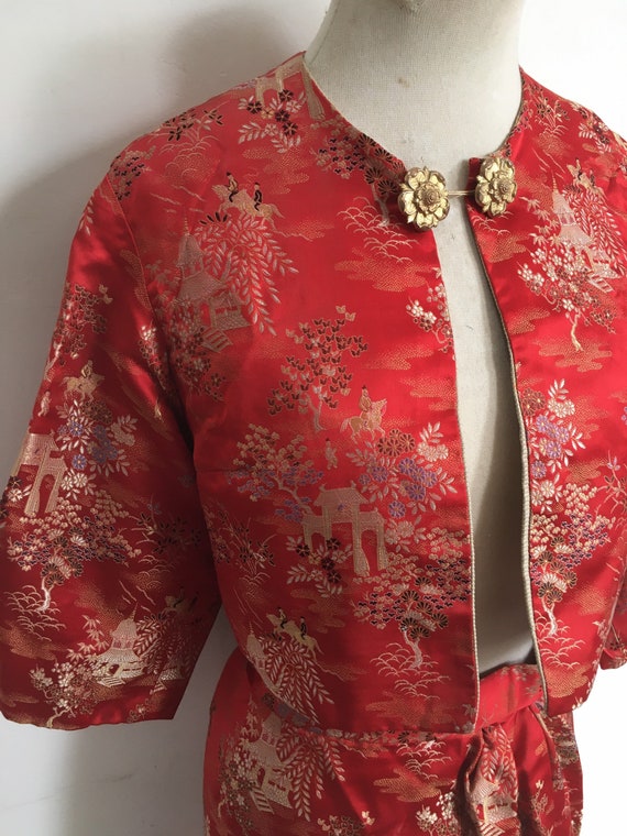 Stunning vintage red Chinese Silk embroidered for… - image 3